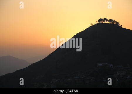 Silhouette in Nepal Bandipur Vorbergen Bereich am Dus oder Dämmerung Stockfoto