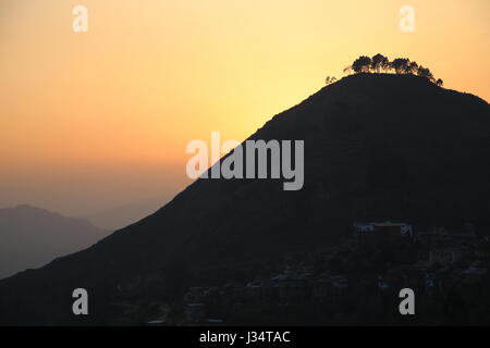 Silhouette in Nepal Bandipur Vorbergen Bereich am Dus oder Dämmerung Stockfoto