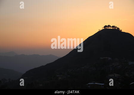 Silhouette in Nepal Bandipur Vorbergen Bereich am Dus oder Dämmerung Stockfoto