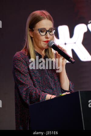 Ksenia Sobchak führt bei Business-Konferenz Stockfoto