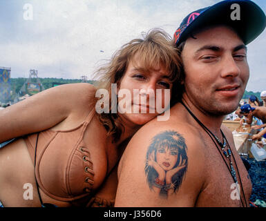 Zu zweit am 25. Jahrestag des Woodstock Music Festival in Winston Farms in Saugerties, New York, 12. August 1994.  Foto: Mark Reinstein Stockfoto