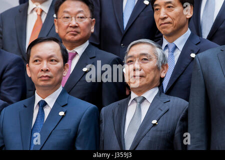 Asiatische Nation Finanzminister bei G20-Gruppenfoto auf 2017 IWF Frühjahrstagungen - Washington, DC, USA Stockfoto