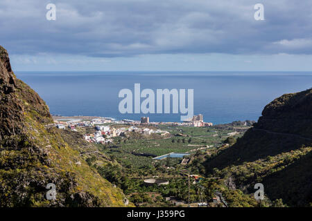 Blick über das Dorf von Los Silos in der Nähe von Buenavista nach Norden Küste von Teneriffa, Kanarische Inseln, Spanien Stockfoto