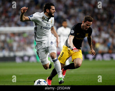 Madrid, Spanien. 2. Mai 2017. 06 Jose Ignacio Fernandez "Nacho" (Real Madrid CF) während der Champions League Halbfinale ersten Bein Fußball match zwischen Real Madrid und Atletico Madrid im Santiago Bernabeu Stadion in Madrid, Spanien, Dienstag, 2 Mai, Credit: Gtres Información Más lokalen auf line,S.L./Alamy Live News Stockfoto