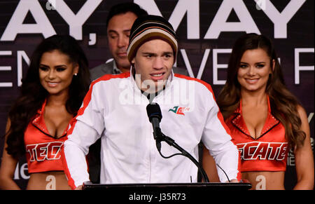 Las Vegas, NV, USA. 3. Mai 2017. Mexikos Julio Cesar Chavez Jr. spricht auf der abschließenden Pressekonferenz im MGM grand Hotel Mittwoch. Chavez Jr. kämpfen werden Mexikos Canelo Alvarez am 6. Mai in der T-Mobile Arena auf HBO PPV in Las Vegas.Photo durch Gene Blevins/LA DailyNews/ZumaPress Credit: gen Blevins/ZUMA Draht/Alamy Live News Stockfoto