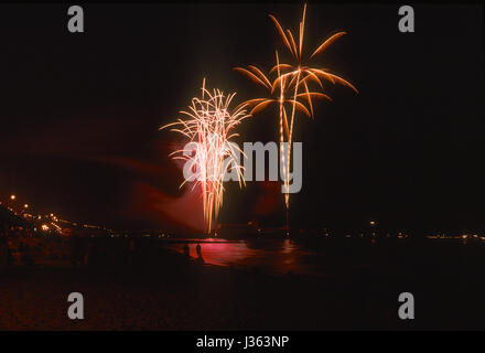 Organisierte Feuerwerk am Strand von Bournemouth, Dorset, England Stockfoto