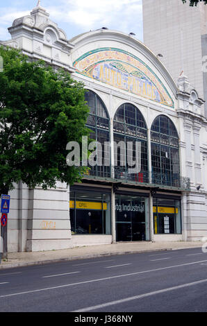 Lissabon, Portugal, Autohaus und Garage, erbaut im Jugendstil 1907-8, Architekt, Guilherme Francisco Baracho, Stockfoto