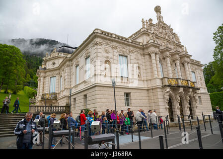 Ettal, Deutschland - 5. Juni 2016: Linderhof Palace in Baviera, Deutschland, eines der Schlösser von König Ludwig II. Stockfoto