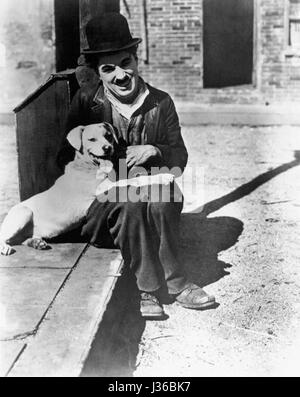 Ein Hundeleben-Jahr: 1918-Regie: Charles Chaplin Charles Chaplin.  Es ist verboten, das Foto aus dem Kontext der Promotion des Films zu reproduzieren. Es muss die Filmgesellschaft und/oder der Fotograf von zugewiesen oder von autorisierten / erlaubt am Set von der Filmgesellschaft gutgeschrieben werden. Nur für redaktionelle Nutzung. Photo12 gewährt keine Persönlichkeitsrechte der Personen vertreten. Stockfoto