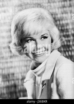 Doris Day, US-amerikanische Schauspielerin.  1960. ist es verboten, das Foto aus dem Kontext der Promotion des Films zu reproduzieren. Es muss die Filmgesellschaft und/oder der Fotograf von zugewiesen oder von autorisierten / erlaubt am Set von der Filmgesellschaft gutgeschrieben werden. Nur für redaktionelle Nutzung. Photo12 gewährt keine Persönlichkeitsrechte der Personen vertreten. Stockfoto