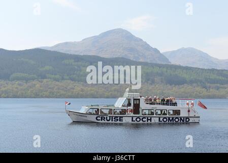 Die Lomond Prinzessin Fähren Ausflügler auf Loch Lomond, Schottland, Vereinigtes Königreich Stockfoto