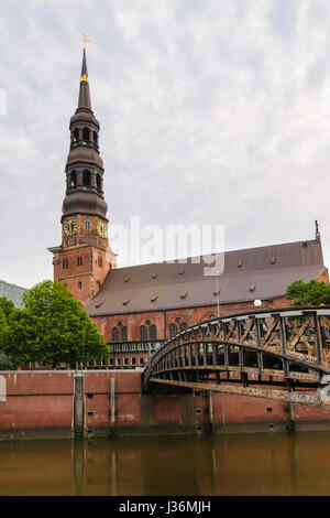 St. Katharinen Kirche, St. Katharinen, gehört zu den fünf wichtigsten lutherischen Kirchen aus Hamburg. Stockfoto