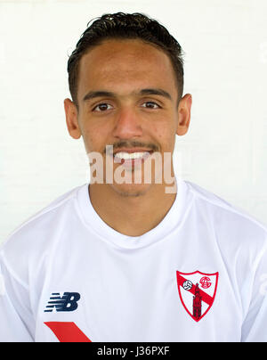 Spanien - Primera Division B 123   2016-2017 / (Sevilla Atletico) - Bilal Boutobba Stockfoto