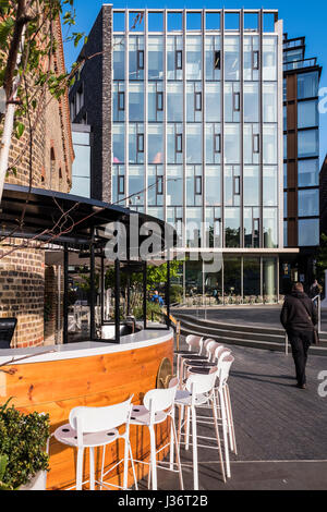 Pancras Square ist das Tor zum Kings Cross, mit sieben Grade A Bürogebäude im Stadtteil Camden, London, England, Vereinigtes Königreich Stockfoto