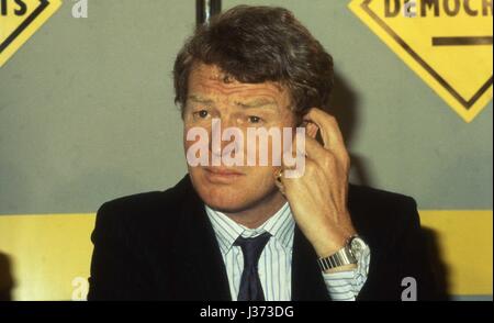 Rt Hon Paddy Ashdown, Leiter des sozialen und Liberal-Demokratischen Partei und Abgeordneter für Yeovil, besucht eine Pressekonferenz in London, England am 16. Mai 1989. Stockfoto