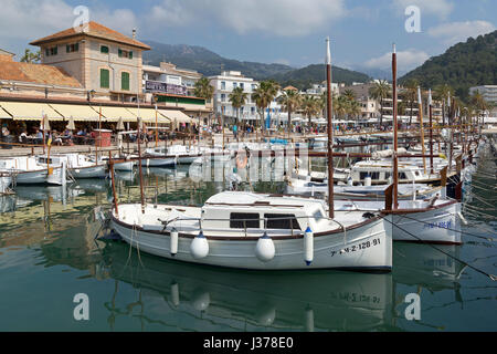 Hafen von Port de Sóller, Mallorca, Spanien Stockfoto