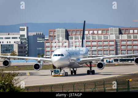 Frankfurt, Deutschland - 30. März 2017: Star Alliance Flugzeuge am Flughafen Frankfurt Stockfoto