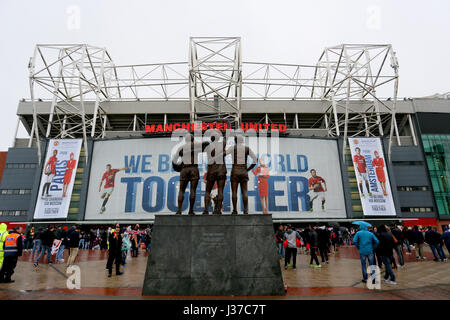 OLD TRAFFORD-Stadion vor TH in der PREMIER LEAGUE TR OLD TRAFFORD MANCHESTER ENGLAND 16. April 2017 Stockfoto