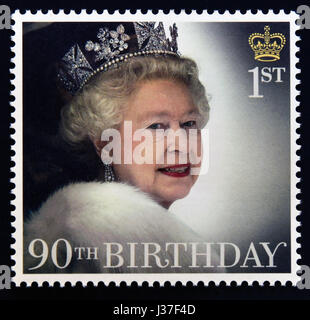 Briefmarke. Great Britain. Königin Elizabeth II. 2016. HM die Königin den 90. Geburtstag. HM besucht die Königin Zustand Eröffnung des Parlaments 2012. Stockfoto