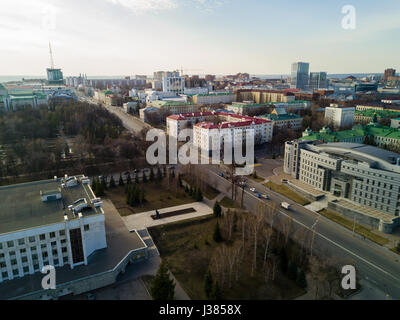 Die kulturelle Mitte von Ufa-Stadt. Luftbild Stockfoto