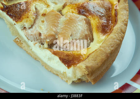 Lohipiirakka - finnische Lachs Torte Stockfoto