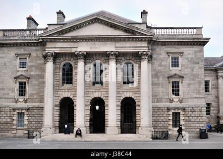 Die Kapelle am Trinity College in Dublin. Das Trinity College ist Dublins bekanntesten Universität seit ihrer Gründung im 16. Jahrhundert. Dublin, Irland. Stockfoto