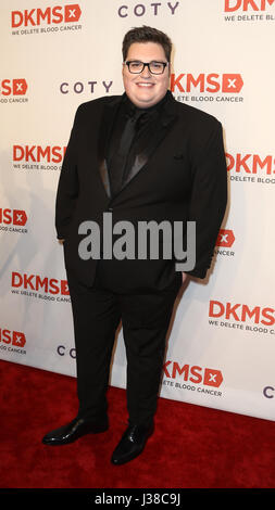 New York, USA. 28. April 2017: Sänger Jordan Smith besucht die 11. jährliche DKMS "Big Love" Gala im Cipriani Wall Street am 27. April 2017 in New York Stockfoto