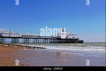 Eastbourne Pier an der Südküste in East Sussex UK Stockfoto