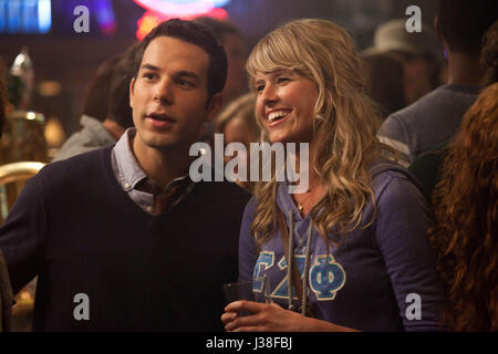 21 + J (2013) SKYLAR ASTIN SARAH WRIGHT JON LUCAS (DIR) SCOTT MOORE (DIR) E1 ENTERTAINMENT/MOVIESTORE SAMMLUNG LTD Stockfoto