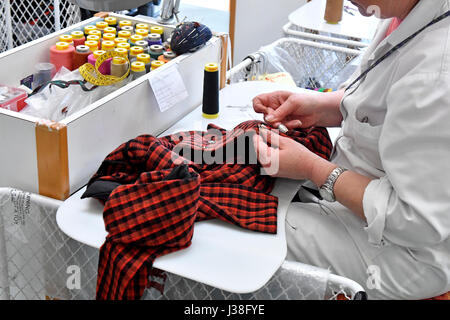 Missoni farbenfrohe Textur in der Fabrik des Hauptquartiers von Sumirago in Italien. Stockfoto