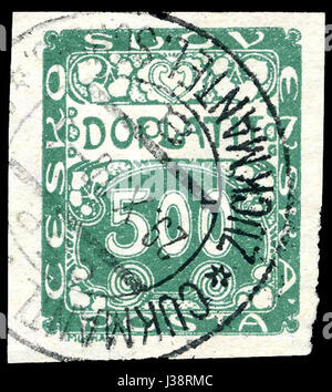 Dieses Bild zeigt eine 500 heller-Briefmarke aus der Tschechoslowakei, die 1918 ausgestellt wurde. Briefmarken wurden verwendet, um unbezahlte Portogebühren zu sammeln, was die Postgeschichte und die philatelistischen Praktiken des frühen 20. Jahrhunderts in der Tschechoslowakei hervorhebt. Stockfoto