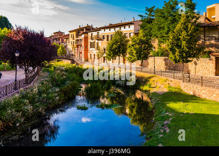 Molina de Aragón. Gallo-Fluss. Guadalajara, Castilla La Mancha, Spanien, Europa Stockfoto