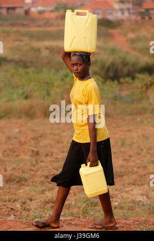 Holen Wasser in Masindi, Uganda. Stockfoto