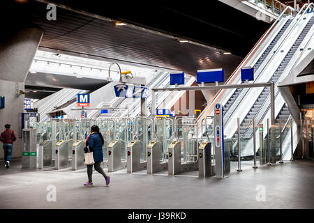 Bijlmer Arena Station innen, u-Bahn in Amsterdam, Niederlande Stockfoto