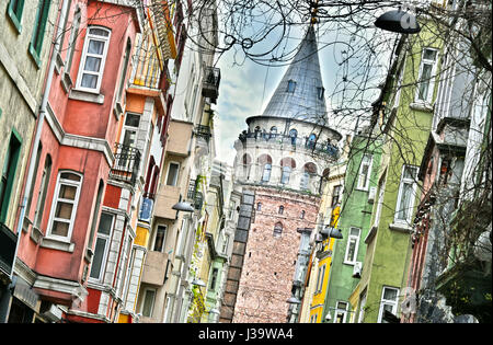 Galata-Turm, genannt auch der Turm von Christus ist eine mittelalterliche Steinturm im Stadtteil Galata in Istanbul, Türkei, Stockfoto