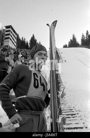 Vier-Schanzen-Tournee 1963/64: individuelle springen in Innsbruck 1964 Stockfoto