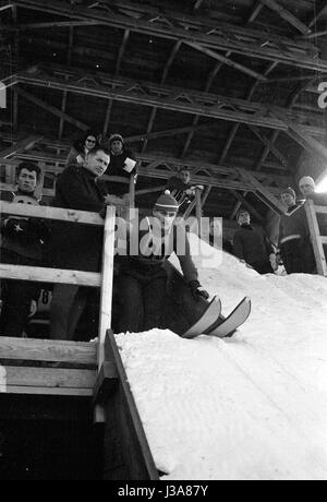 Vier-Schanzen-Tournee 1963/64: individuelle springen in Innsbruck 1964 Stockfoto