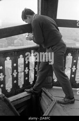 Fotograf auf den Turm der St. Marienkirche, 1963 Stockfoto