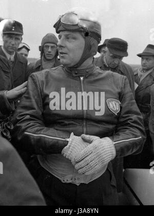 "Hermann Böhm auf der NSU '' Delphin III'', 1951" Stockfoto