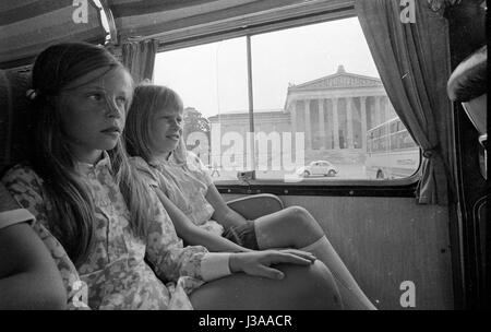 "Teilnehmer des '' Pippi Langstrumpf '' auf einer Tour von München, 1970" Stockfoto