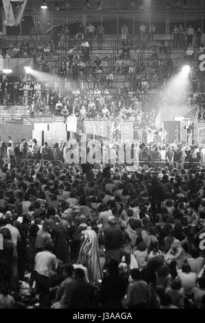 Menge bei einem Rock-Festival in München, 1970 Stockfoto