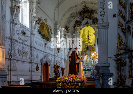 Interieur von Nossa Senhora Carmo Kirche - Sao Joao Del Rei, Minas Gerais, Brasilien Stockfoto