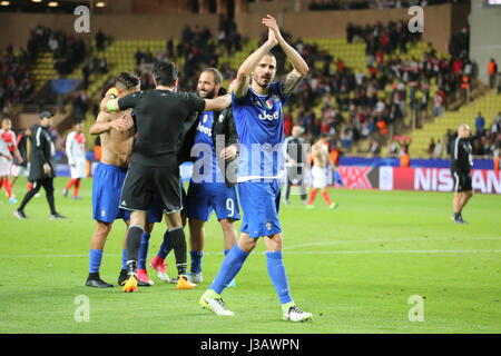 Monaco. 3. Mai 2017. Leonardo Bonucci (Juventus FC) feiert nach dem Sieg für 0-2 auf Monaco nach der 1. Etappe der Champions-League-Halbfinale im Stadion Louis II. am 3. Mai 2017 in Monaco. Endergebnis: Monaco Vs Juventus 0-2. Bildnachweis: Massimiliano Ferraro/Alamy Live-Nachrichten Stockfoto