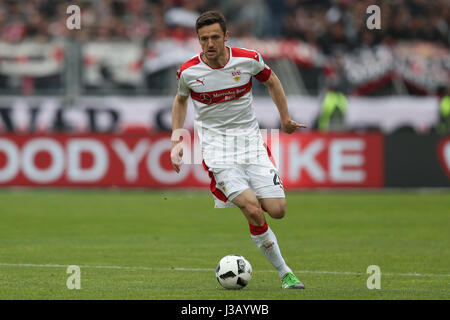 Christian Gentner Stuttgart während der deutschen 2. Bundesliga-Fußballspiel zwischen 1. FC Nürnberg und VfB Stuttgart in der Grundig-Stadion in Nürnberg, 29. April 2017. Foto: Daniel Karmann/dpa Stockfoto