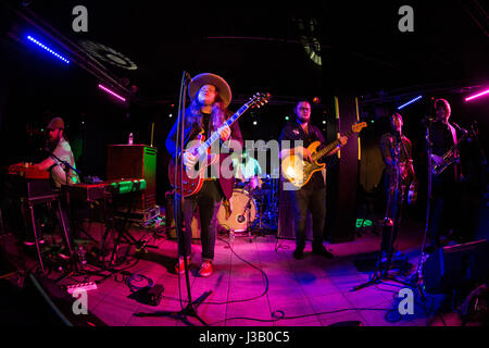 Mailand, Italien. 3. Mai 2017. Die amerikanische Rock-Blues-Gruppe MARCUS König BAND live auf der Bühne Legend Club spielt präsentieren ihr zweite Album "The Marcus King Band" Credit: Rodolfo weitertransferiert/Alamy Live News Stockfoto