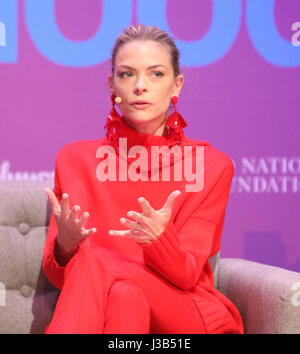 NEW YORK, NY 4. Mai 2017 Jaime King Pflichtveranstaltung 5. jährlichen Mütter SocialGood AXA Eventproduktion & Center in New York 4. Mai 2017. Kredit: RW / MediaPunch Stockfoto