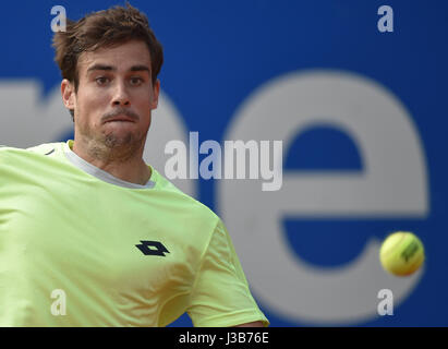 München, Deutschland. 5. Mai 2017. Die argentinische Guido Pella spielt im Viertelfinale Einzel der Herren gegen seinen Landsmann Zeballos auf der ATP-Tennis-Turnier in München, Deutschland, 5. Mai 2017. Foto: Angelika Warmuth / / Dpa/Alamy Live News Stockfoto