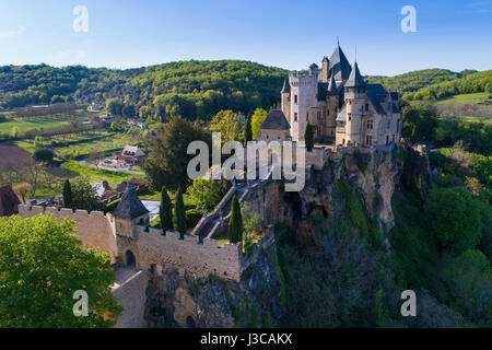 Luftaufnahme des Chateau de Montfort, Dordogne, Frankreich. Stockfoto