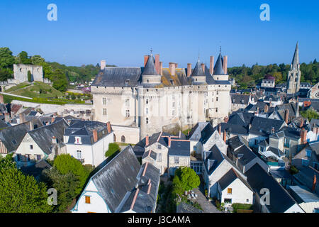 Luftaufnahme der wickelten Burg, Loire-Tal, die von der UNESCO als Weltkulturerbe gelistet, Stockfoto