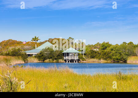 Ernest F. Coe Visitor Center am Gehöft Eingang zum Everglades Nationalpark in Florida Stockfoto